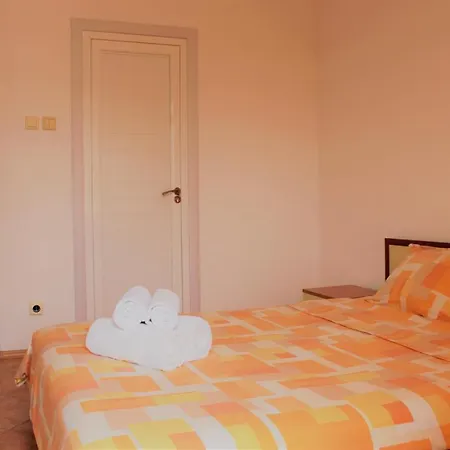 Dream House Πανσιόν Tsarevo