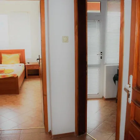 Гостевой дом Dream House 2*