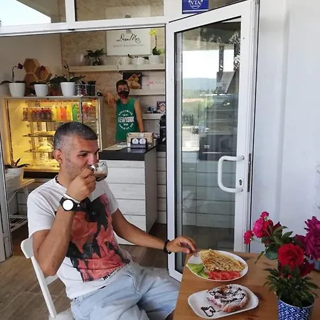 Dream House 2* تساريفو