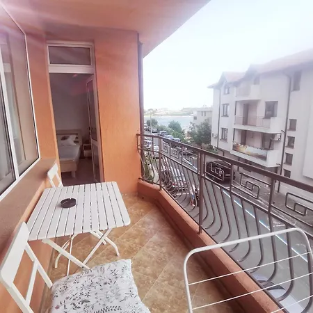 Dream House Konukevi Tsarevo